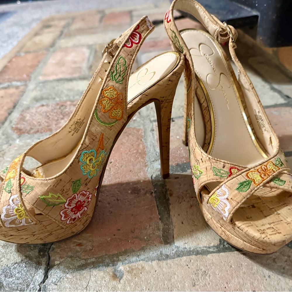 Jessica Simpson Tan Floral Embroidered Heels